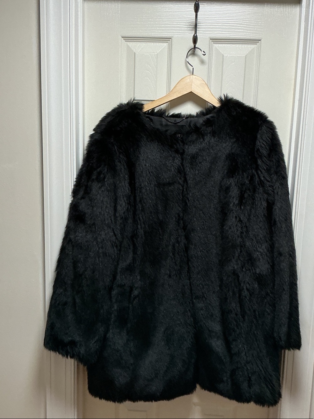 Talbotโs Black Faux Fur Coat - Elegant Plush Jacket